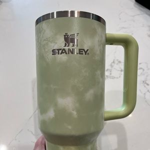 EUC Target release Stanley 40 ounce cup